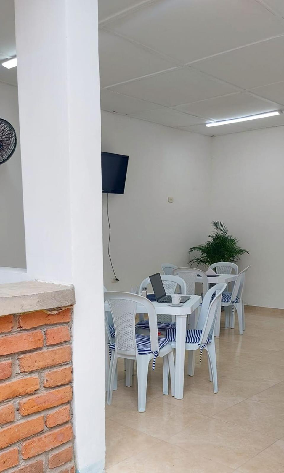 La Marina Hostal Hotel Ríohacha Екстериор снимка